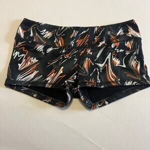 Fleo Haunting Black double lined workout shorts L